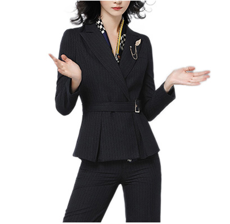 Blazer negro a rayas de manga larga con cuello en V de oficina para mujer con cuello cruzado y diseño de dobladillo único