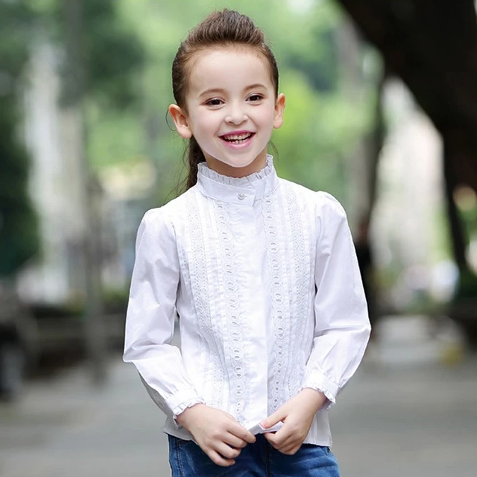 Cree las camisas de manga larga para requisitos particulares de moda del cordón de las niñas del color sólido del collar del soporte